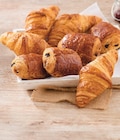 4 Croissants + 4 Pains au Chocolat - U en promo chez U Express Laval à 3,50 €