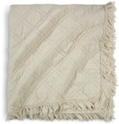 JYSK Tagesdecke HENGEAKS 220x240 beige von JYSK für 45,00 € bei JYSK im Angebot JYSK Tagesdecke HENGEAKS 220x240 beige von JYSK im aktuellen JYSK Prospekt