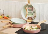 Poele 24 cm - Menastyl en promo chez Super U Chartres à 7,79 €
