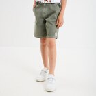 Bermuda large taille élastiquée coton vert kaki garçon en promo chez La Halle Bermuda large taille élastiquée coton vert kaki garçon dans le catalogue La Halle