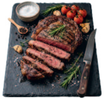 Marktkauf Mölln - Dry Aged Steak Angebot im Prospekt Dry Aged Steak bei Marktkauf im Mölln Prospekt für 4,99 €
