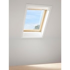 VELUX 78x98 Standard ClearFinish bois à rotation GFL MK04 - VELUX en promo chez LEROY MERLIN VELUX 78x98 Standard ClearFinish bois à rotation GFL MK04 - VELUX dans le catalogue LEROY MERLIN