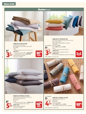 Promos Lit dans le catalogue "COLLECTION BLANC D'ÉTÉ" de Auchan Hypermarché Lit en promo dans le catalogue Auchan Hypermarché à la page 8