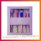Set pinceaux coquillage 5pcs en promo chez B&M Set pinceaux coquillage 5pcs dans le catalogue B&M