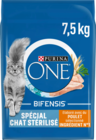 CROQUETTES AU POULET POUR CHAT STÉRILISÉ PURINA ONE - PURINA en promo chez Auchan Hypermarché Boulogne-Billancourt à 21,10 €