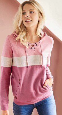 Ernstings family Mönchengladbach - Sweatshirts Sweatshirts Angebot bei Ernstings family Mönchengladbach im Prospekt "ANGEBOTE ZUM STRAHLEN!"
