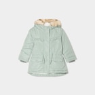 Manteau à capuche fausse fourrure vert kaki bébé fille dans le catalogue La Halle