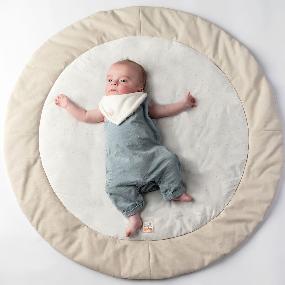 BabyOne Bad Münder - Krabbeldecke Elefant fehnNATUR mit Kissen Krabbeldecke Elefant fehnNATUR mit Kissen Angebot bei BabyOne Bad Münder im Prospekt Top Angebote