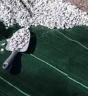 Promo Toile de paillage verte 1,25 x 10 m 90 g/m2 à 8,90 € dans le catalogue Mr.Bricolage à Le Rouret