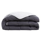 Couette "Double Face" - ABEIL - Carrefour à Ermont Couette "Double Face" - ABEIL en promo chez Carrefour Ermont à 17,49 €