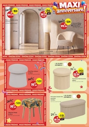Offre Pouf dans le catalogue Maxi Bazar du moment à la page 7