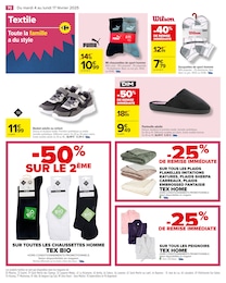 Offre Baskets Enfant dans le catalogue Carrefour du moment à la page 72