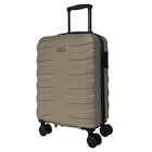Valise rigide Canada - Carrefour à Reims Valise rigide Canada en promo chez Carrefour Reims à 19,99 €