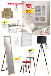 Offre Etagère Murale dans le catalogue Stokomani du moment à la page 10