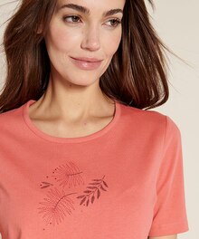 Damart Lieusaint - Tee-shirt coton manches courtes Promo Tee-shirt coton manches courtes dans le catalogue Damart "Les beaux jours" à Lieusaint