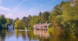 Aktuelles Abenteuer in einem großen Wald, Wassersport und Hafen-Stimmung am See Angebot bei Center Parcs in Duisburg ab 324,00 €
