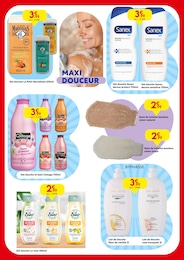 Offre Linge De Toilette dans le catalogue Maxi Bazar du moment à la page 2