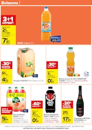 Offre Volvic dans le catalogue Carrefour du moment à la page 45