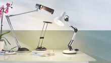 LED-Schreibtischleuchte bei ALDI SÜD in Germering LED-Schreibtischleuchte im Angebot bei ALDI SÜD Germering für 7,99 €
