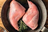 Cuisse de lapin - Intermarché Hyper à Angers Cuisse de lapin en promo chez Intermarché Hyper Angers à 15,49 €