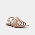 Promo Sandales brides tressées en cuir jaune or femme à 20,99 € dans le catalogue La Halle à Lannemezan