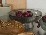Coupe à fruit en promo chez Maisons du Monde Coupe à fruit dans le catalogue Maisons du Monde
