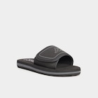 Promo Mules Kappa noir homme à 9,99 € dans le catalogue La Halle à Conflans-Sainte-Honorine