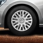 Volkswagen Petersberg - Radzierblenden 15 Zoll, brillantsilber Angebot im Prospekt Radzierblenden 15 Zoll, brillantsilber bei Volkswagen im Petersberg Prospekt für 185,00 €