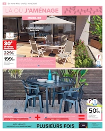 Offre Fauteuil dans le catalogue Carrefour du moment à la page 10