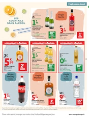 Promos Coca-Cola dans le catalogue "OFFRES DU MOMENT" de Auchan Hypermarché Coca-Cola en promo dans le catalogue Auchan Hypermarché à la page 13