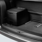 Kühl- und Warmhaltebox, 32 Liter, 48 Watt Angebot in Isen Kühl- und Warmhaltebox, 32 Liter, 48 Watt im aktuellen Prospekt bei Volkswagen in Isen