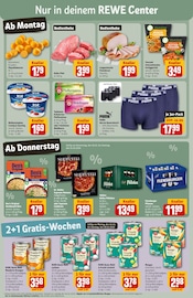 Pizza im REWE Prospekt in Kempen Aktueller REWE Prospekt mit Pizza, "Dein Markt", Seite 3