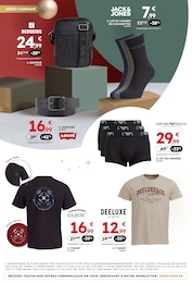 Offre Sacoche Homme dans le catalogue Sport 2000 du moment à la page 6