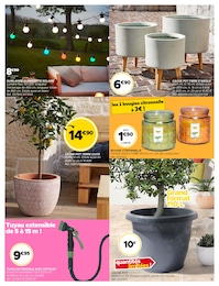 Offre Eclairage Solaire dans le catalogue Gifi du moment à la page 9