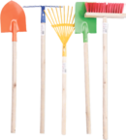 Gartengeraete im V-Markt Prospekt Gartengeräte für Kinder im aktuellen V-Markt Prospekt für 2,99 €