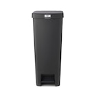 Poubelle de cuisine 40L à pédale BRABANTIA Step up gris - BRABANTIA - LEROY MERLIN à Calais Poubelle de cuisine 40L à pédale BRABANTIA Step up gris - BRABANTIA en promo chez LEROY MERLIN Calais à 29,90 €