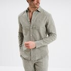 Chemise manches longues lin mélangé vert kaki homme - La Halle Chemise manches longues lin mélangé vert kaki homme à 25,99 € dans le catalogue La Halle