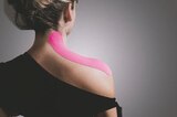 4 Kinesiologie-Tapes von Sensiplast im aktuellen Lidl Prospekt für 6,99 €
