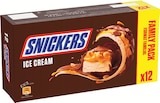Barres glacées cacahuètes et caramel Family Pack x12 - Snickers dans le catalogue Intermarché Hyper