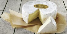 Camembert de Normandie appellation d’origine protégée 22%mg au lait cru de vache - Géant Casino à Bordeaux Camembert de Normandie appellation d’origine protégée 22%mg au lait cru de vache en promo chez Géant Casino Bordeaux à 3,90 €