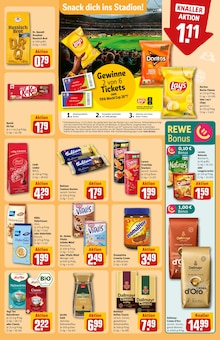 Chips im REWE Prospekt "Dein Markt" mit 34 Seiten (Lübeck)