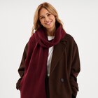 Écharpe tricotée bordeaux femme dans le catalogue La Halle