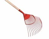 Rural Master Hinx - Promo Balai à gazon Promo Balai à gazon à 17,00 € dans le catalogue Rural Master à Hinx