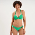 Haut de maillot de bain forme triangle vert menthe femme en promo chez La Halle Haut de maillot de bain forme triangle vert menthe femme dans le catalogue La Halle