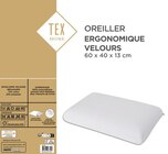 Oreiller Ergonomique velours - TEX HOME - Carrefour à Avignon Oreiller Ergonomique velours - TEX HOME en promo chez Carrefour Avignon à 29,99 €
