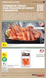 Offre Crevettes cuites dans le catalogue Intermarché Hyper du moment à la page 13
