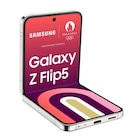 Promo Smartphone Samsung Galaxy Z Flip5 67" Nano SIM 5G 512 Go Crème à 602,99 € dans le catalogue Fnac à Claye-Souilly