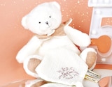 Ours rose pantin avec doudou - JouéClub à Neuilly-sur-Seine Ours rose pantin avec doudou en promo chez JouéClub Neuilly-sur-Seine à 34,99 €