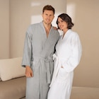 Kimono Bademantel von Villa Grinario für 29,99 € bei AWG im Angebot Kimono Bademantel von Villa Grinario im aktuellen AWG Prospekt