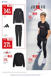 Prix et réduction T-Shirt dans le prospectus Intersport en cours Offre T-Shirt dans le catalogue Intersport du moment à la page 6